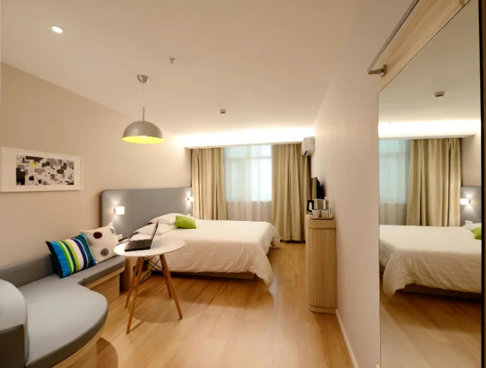 Luxurious serviced apartment room in Kharadi, Pune